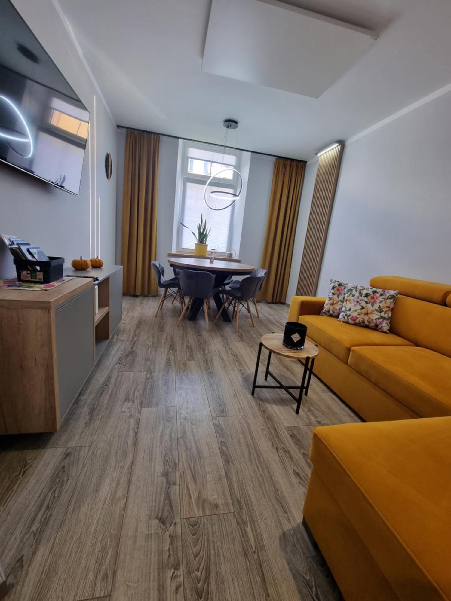 Apartament Lux Lemon Jelenia Gora Luaran gambar